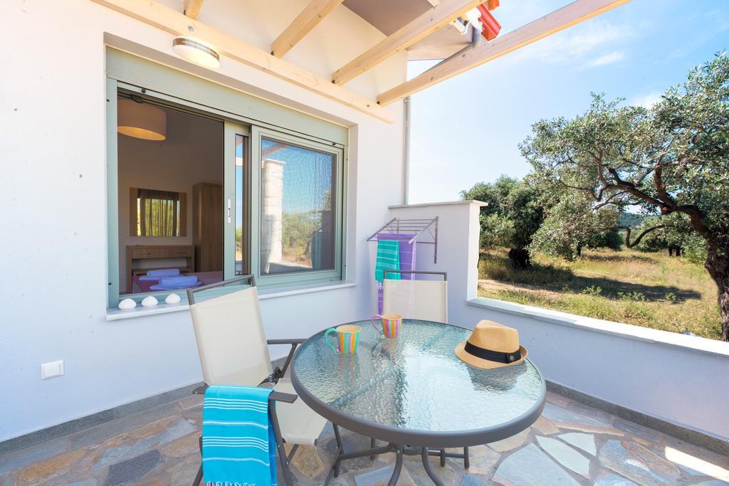 Terra Di Olive Apartment Potos Exterior photo